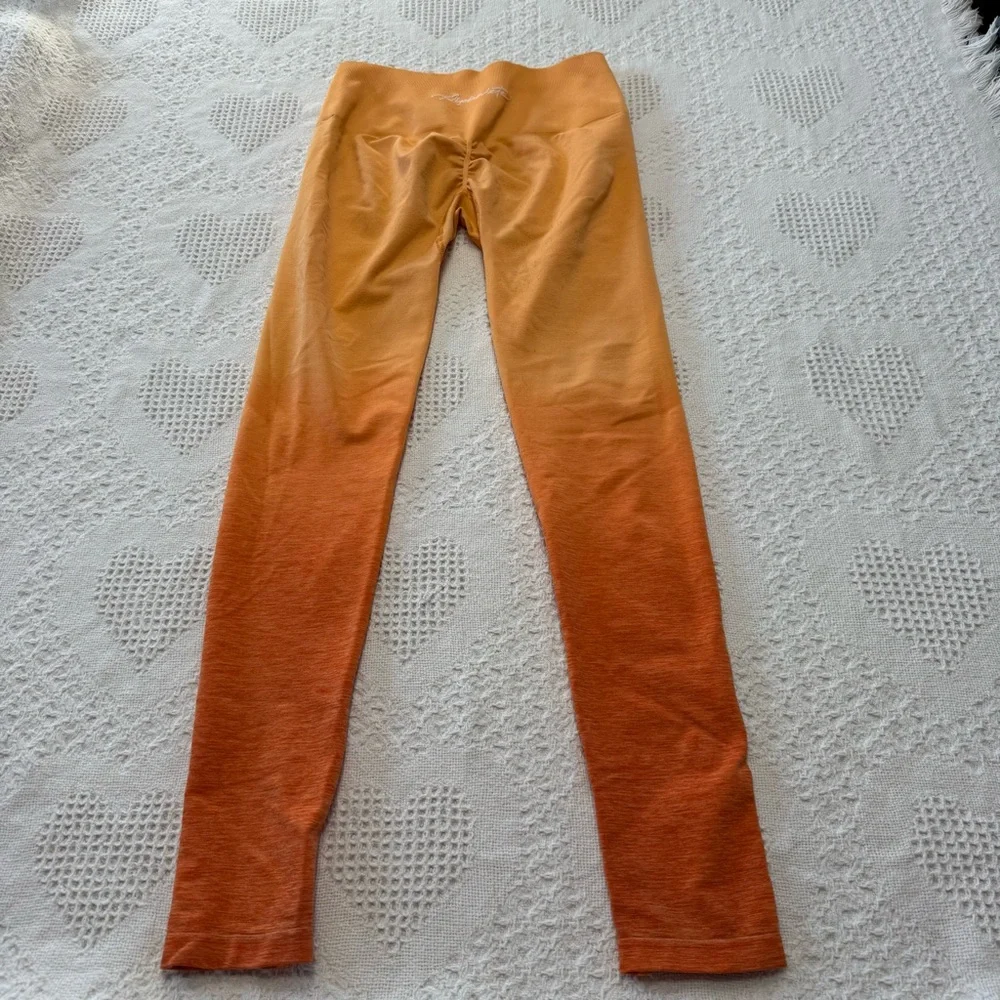 Orange Ombré Alphalete Amplify Leggings (M)